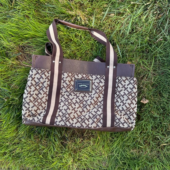 Tommy Hilfiger Red and Brown Leather Bag - Picture 1 of 3